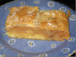 Apfel-Pudding-Strudel