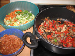 Putenfleisch mit Gemüse und Reis 