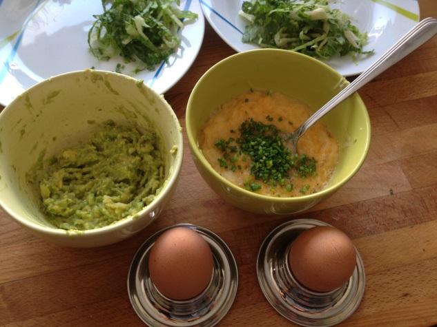 Eierdatscherl mit Kohlrabi-Salat