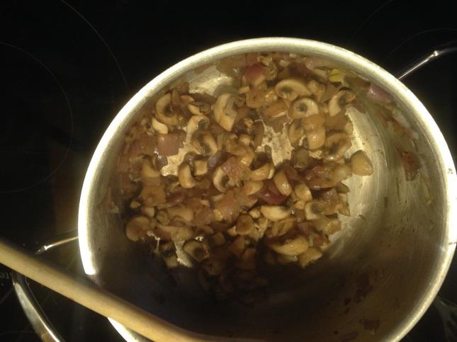 Eiermuffins mit Champignons