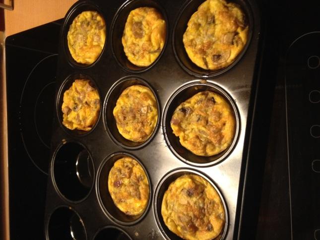 Eiermuffins mit Champignons